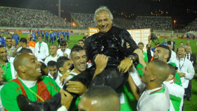 خاليلوزيتش المدرب الأجنبي الرابع الذي يقود الجزائر إلى “الكان”