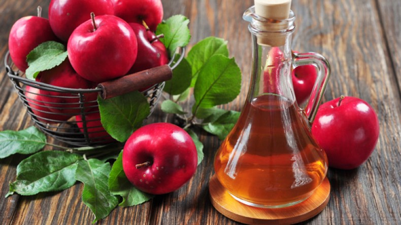 خل التفاح.. الحل الأمثل لشعر لامع وبشرة صافية