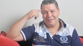 استطعت إضافة لون غنائي جديد والشهرة تقاس عندي بالغناء في المسارح العالمية