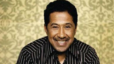 Jews declare war on Cheb Khaled in France