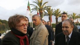 بوتفليقة يقرر رفع ميزانية وزارة الثقافة إلى 2500 مليار