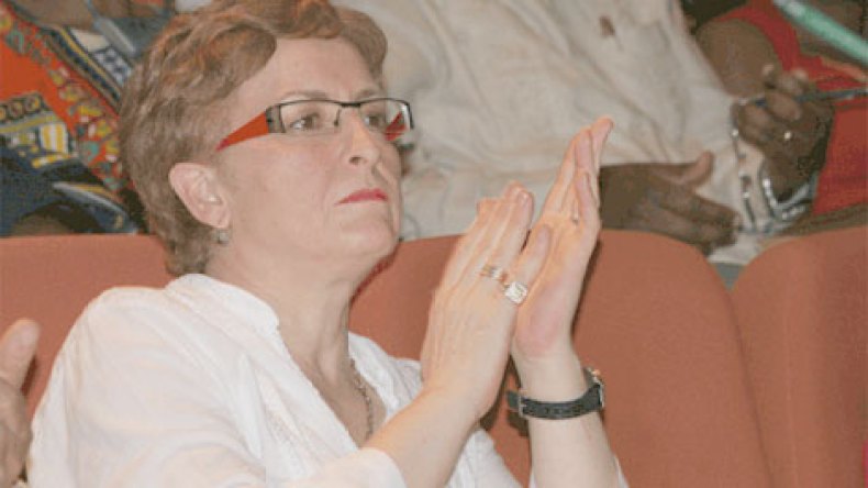 أصحاب الشركات المعنية بتنظيم حفلات “خمسينية الاستقلال” يشتكون وضعهم إلى وزيرة الثقافة