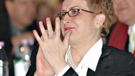 زيادات في أجور عمال الثقافة وإجراءات جديدة لإدماج وترقية الموظفين