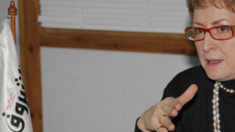 الوزارة تفتح تحقيقا وناشرون يطالبون بالاعتذار