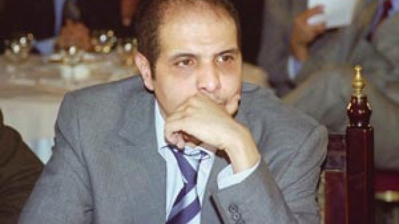 ضحايا  الخليفة  يحضرون  لرفع  ” شكوى ”  أمام  هيئات  قانونية  دولية