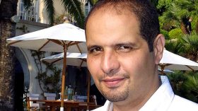 خليفة لم يكن يطلب إرسال أموال له ومدير الخزينة هو المسؤول