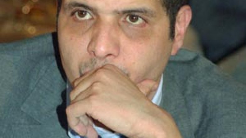 هكذا أقنع الخليفة المسؤولين بـ “استيراد الخردة” لتحلية مياه البحر