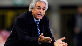 متفائل بالمرور إلى الدور الثاني‮ ‬من المونديال ولا يهمني كان 2015