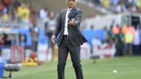 خاليلوزيتش‮ ‬يدفع بالاتحاد المصري‮ ‬إلى‮ “‬التسول‮” ‬من أجل تدريب‮ “‬الفراعنة‮”‬