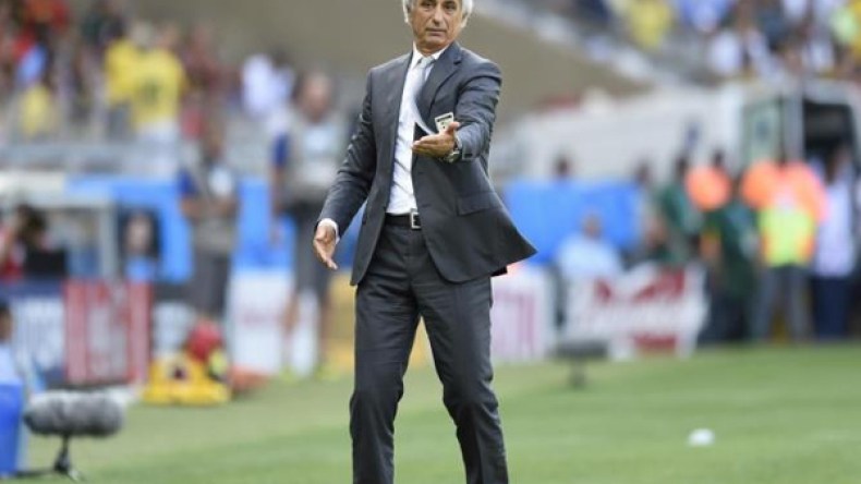 خاليلوزيتش‮ ‬يدفع بالاتحاد المصري‮ ‬إلى‮ “‬التسول‮” ‬من أجل تدريب‮ “‬الفراعنة‮”‬