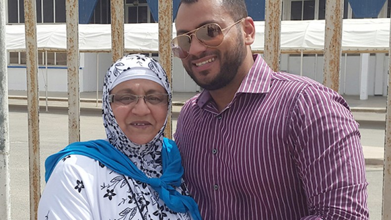 “الشروق” في وداع الفكاهية “خالتي بوعلام”!!