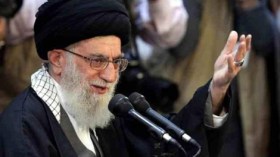 خامنئي يشكك في الحجم الحقيقي لـ”المحرقة اليهودية”