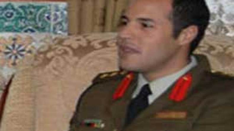 أنباء عن مقتل خميس القذافي