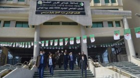 طالب يُشعل النار في جسده داخل جامعة خنشلة