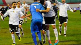 غوركوف سيستدعي خضايرية وعسلة فقط لتربص المحليين