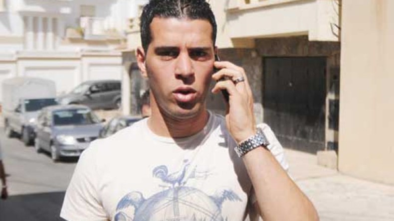 خديس: عمراني ظلمني وفضّل عليّ لاعبين مصابين