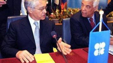 OPEC to continue output cut as oil price fall: Khelil