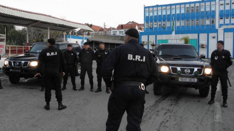 شاب يحوّل منزله العائلي بخنشلة إلى ورشة لصناعة الذخيرة الحية