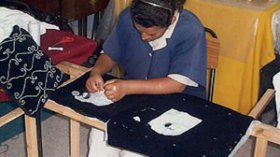 ورشات  سرية  لخياطة  ألبسة  العيد  ترعب  المستورين  وكبار  التجار