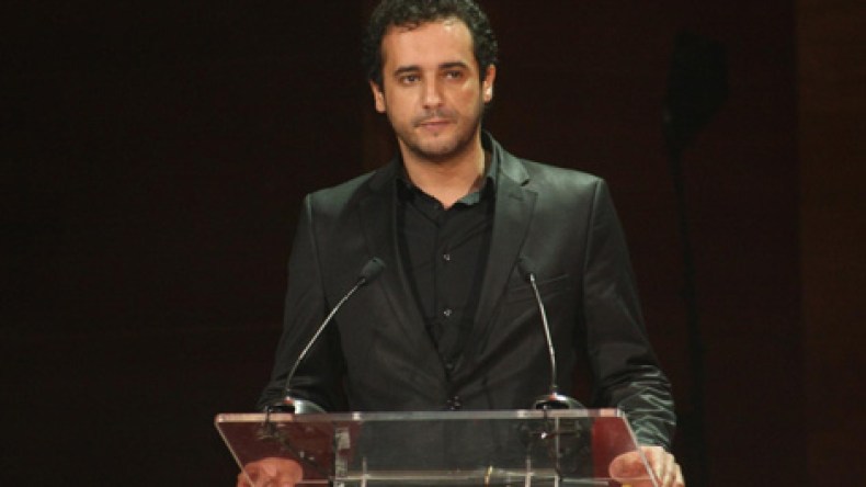 مواطنون ينقذون ندوة السنماتيك بوهران ويصرخون “الشعب يريد..السينما”!