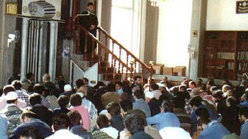 أئمة المساجد يخصصون خطب الجمعة لنصرة غزة