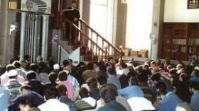 أئمة الجزائر أقاموا صلاة العيد والجمعة وفق العرف والمرجعية الوطنية