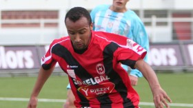 ناصر خوالد: منتخب بوركينا فاسو قوي ولعب لقاء العودة بالجزائر في صالحنا