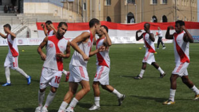 بوغرارة‮ ‬يطالب‮ ‬بنسيان‮ ‬الشلف‮ ‬والفوز‮ ‬بالعلمة