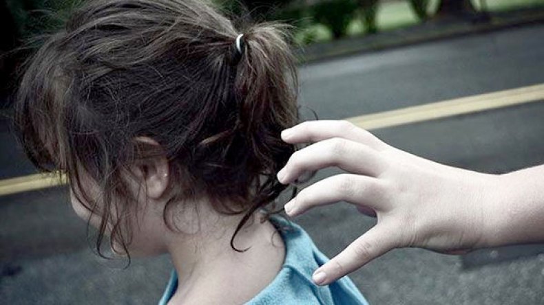 اختطاف طفلة من قبل قريبة عائلتها بدافع الانتقام بوهران