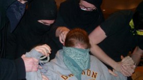 3 أطفال جزائريين محتجزون بالسفارة الدانماركية تمهيدا لتهريبهم