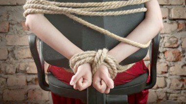 Illegal immigration organizers torture and leave man for dead in Algeria