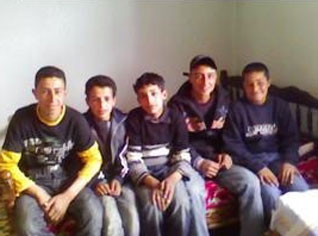 Algeria: 400 children hospitalised due to food poisoning, parents protest