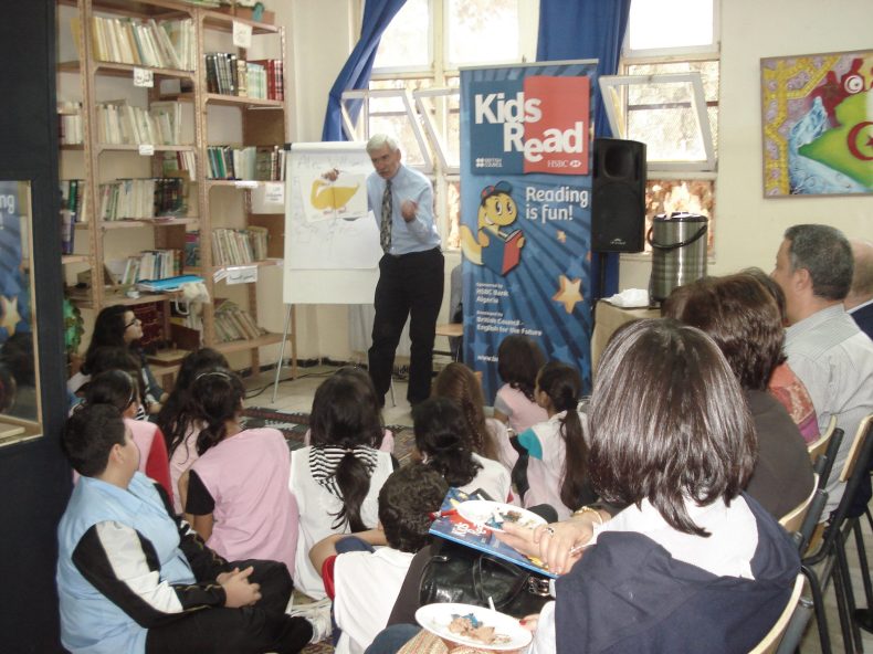 British “Kids Read” Project kicks off in Algiers