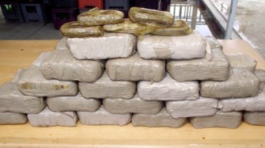 Saisie à Tlemcen en 2012 de plus de 1.300 quintaux de kif traité provenant du Maroc
