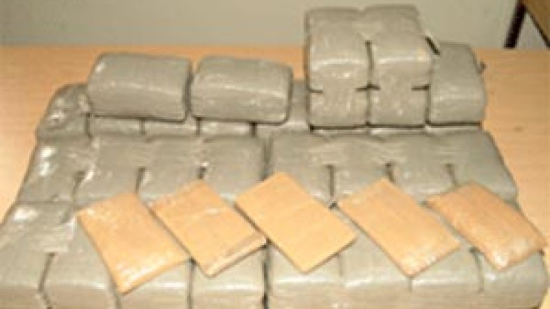 إحباط محاولة إغراق السوق بـ 8 أطنان من الكيف