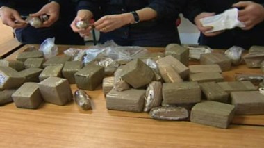 Sidi Bel-Abbès: saisie de 27 kg de kif traité