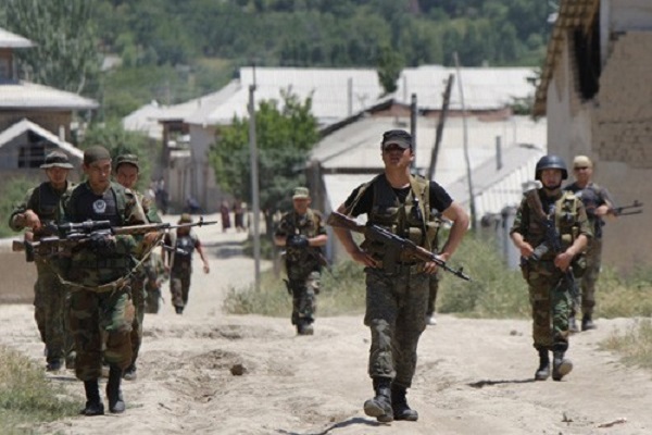 Le Président du Kirghizstan ordonne le déploiement de l’armée dans la capitale