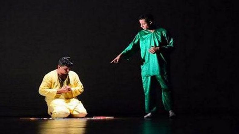 عرض مسرحية “اليراع” بالمسرح الوطني بالعاصمة