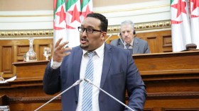 سيناتور من الأفلان يدعو إلى عدم المشاركة في الانتخابات