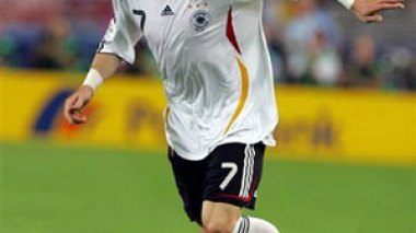 Schweinsteiger with chance to upstage Ronaldo again