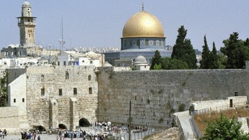 الضفة تصحح البوصلة