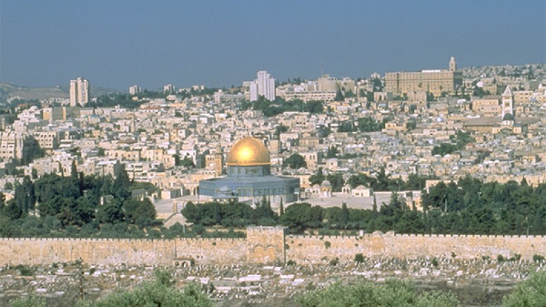 يا قدسنا ! يا مدينة الإسراء !