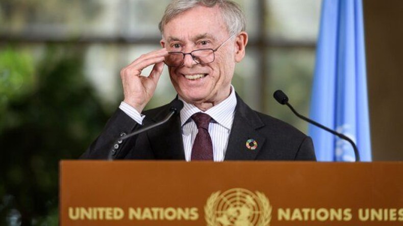 استقالة مفاجئة لكوهلر والجزائر تتأسف