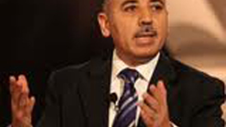 خطاب‭ ‬القذافي‭ ‬لم‭ ‬يكن‭ ‬بصوته‭ ‬وأرجح‭ ‬أنه‭ ‬غادر‭ ‬طرابلس‭ ‬