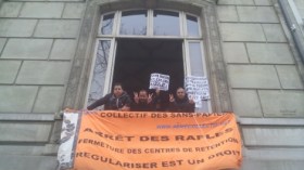 محتجون يقتحمون سفارة الفاتيكان بفرنسا تضامنا مع حراقة جزائريين