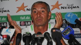 قريشي: مباراة مالي مهمة..  ولن نغامر بإشراك اللاعبين المهددين بالعقوبة