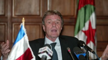 French FM Kouchner leaves Algeria without any promise to attend Parisâ€™ summit