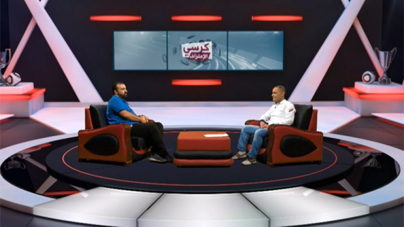 الشرطة اعتقلتني في المطار للتوقيع مع بلوزداد..!