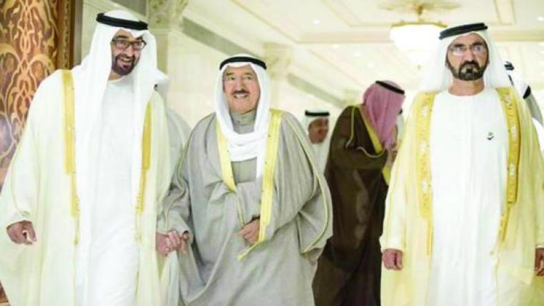 امير الكويت في قطر والامارات والبحرين لترميم العلاقات قبل القمة
