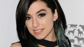 مقتل نجمة “ذا فويس” كريستينا غريمي أثناء توقيعها لمعجبين بفلوريدا